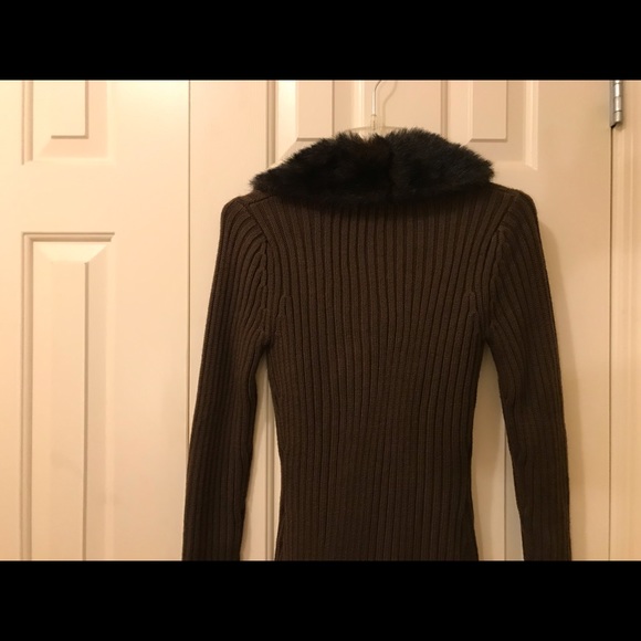 Wet Seal gently gently used Faux fur Sweater Size Small - Picture 4 of 11